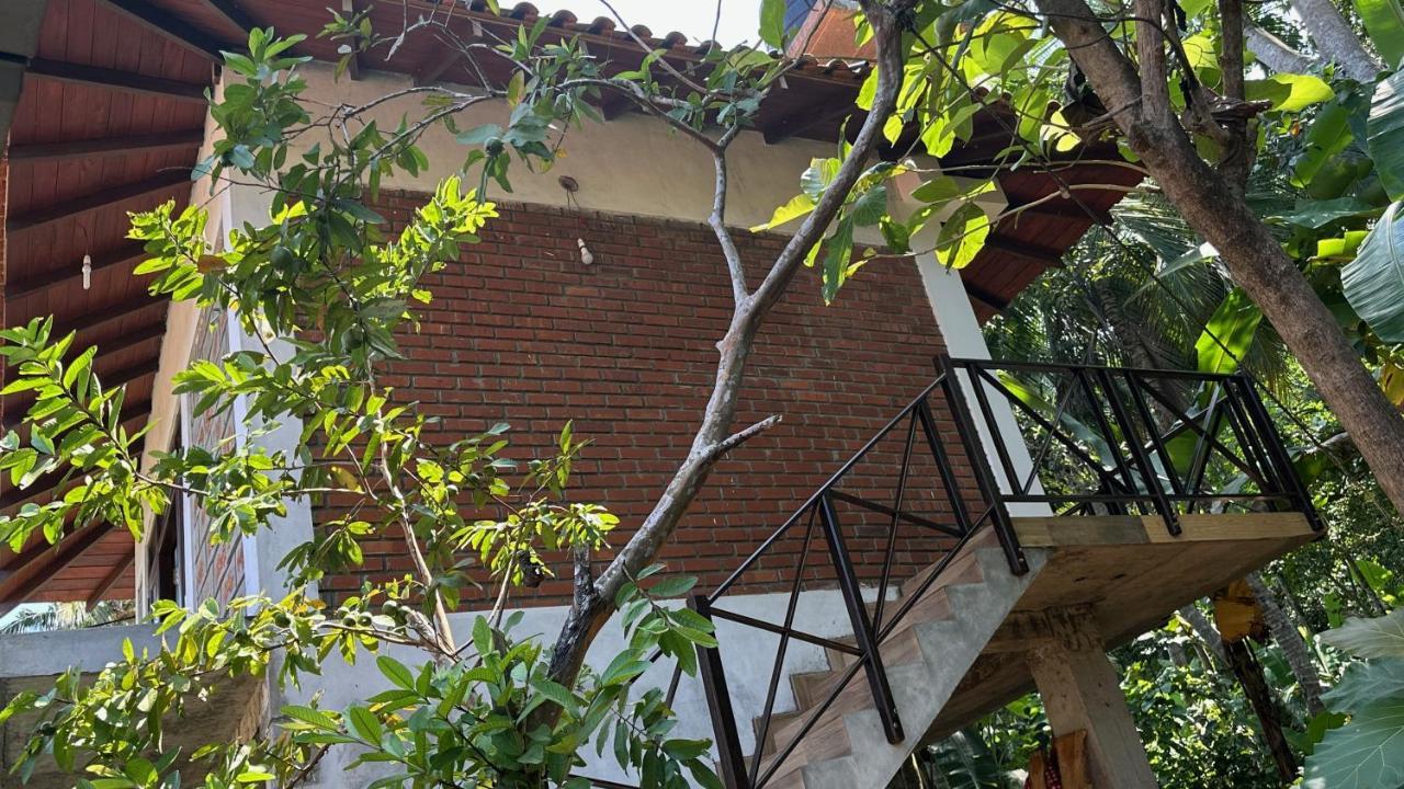 Dosemo Cabana Induruwa Luaran gambar